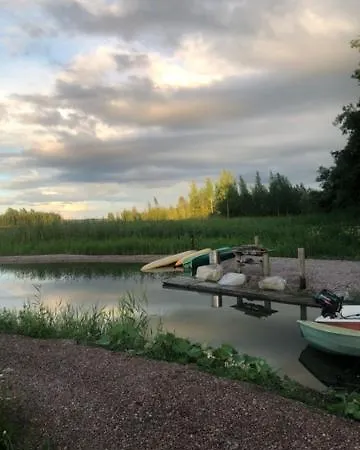 Tuomiranta Летний дом Порвоо