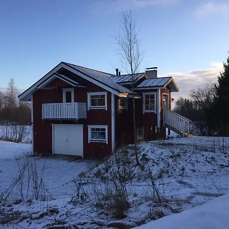 Tuomiranta 컨트리하우스 *