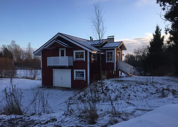 Tuomiranta 컨트리하우스 *